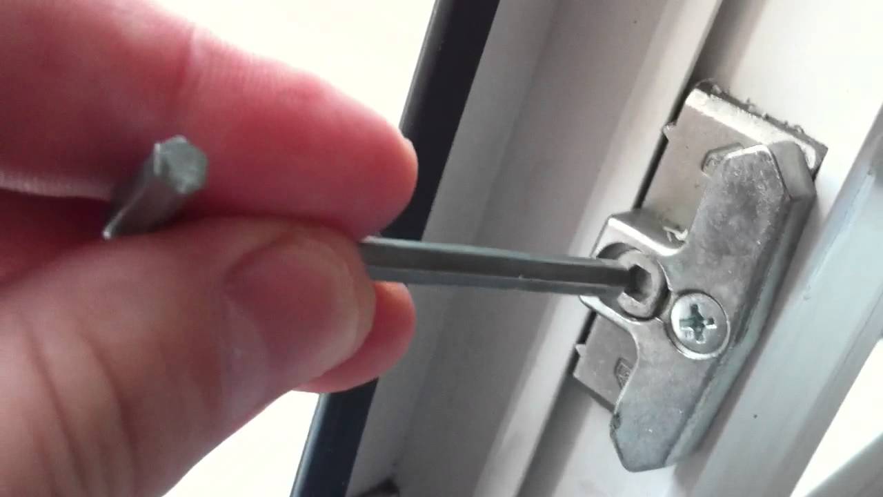 Как самостоятельно отрегулировать пластиковые окна на зиму