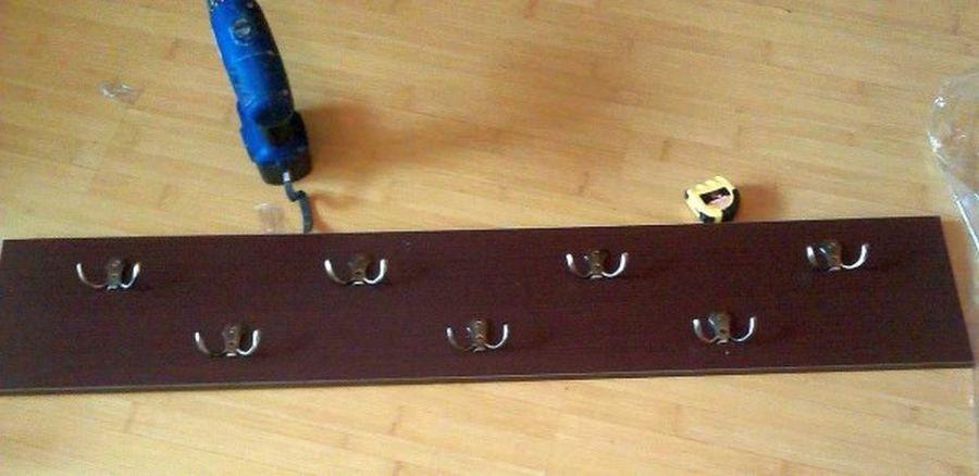 Настенная вешалка для одежды своими руками: деревянная, чертеж, фото