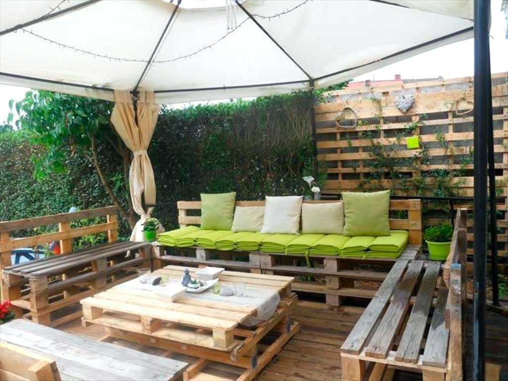 Беседка из паллетов и поддонов для дачи своими руками: пошагово, фото, чертежи