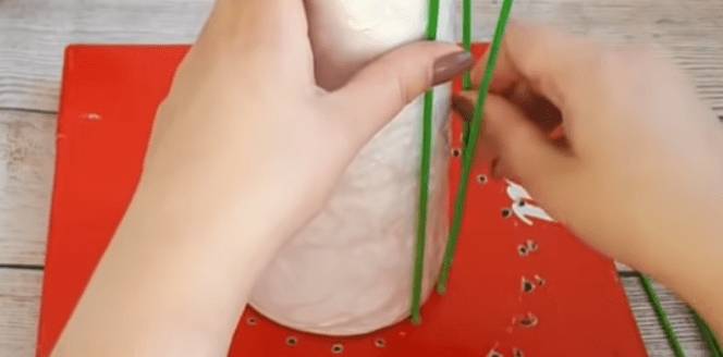 Как сделать елку из журнала, газетных трубочек своими руками