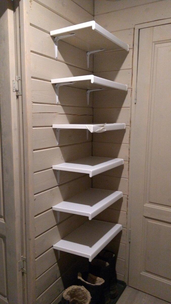 Как сделать полки в подвале, погребе своими руками: варианты, фото