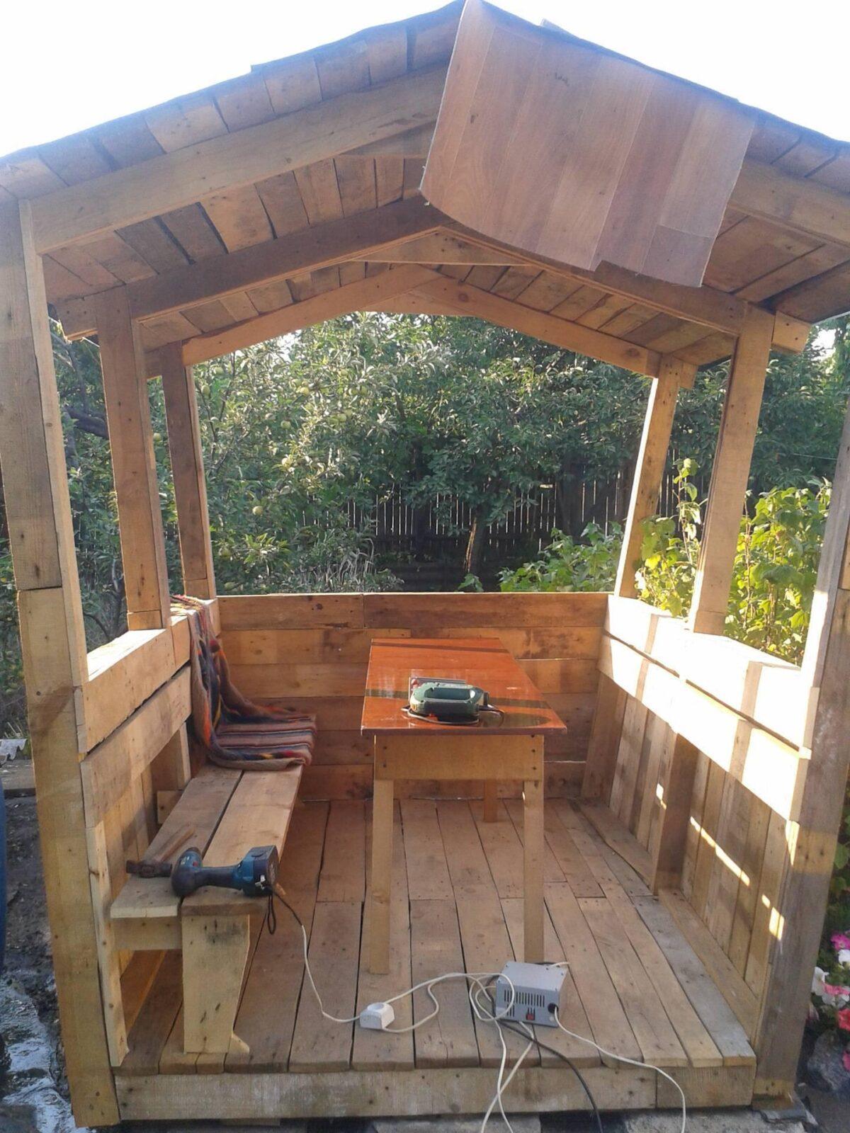 Беседка своими руками для дачи из подручных средств