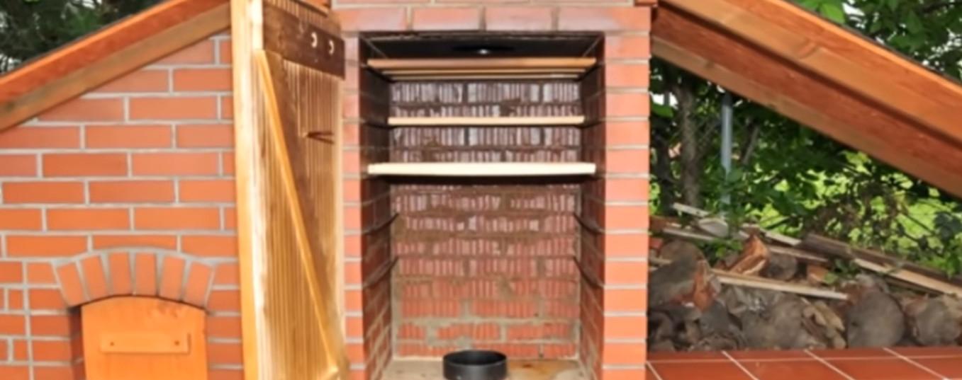 Как сделать простую коптильню из кирпича своими руками