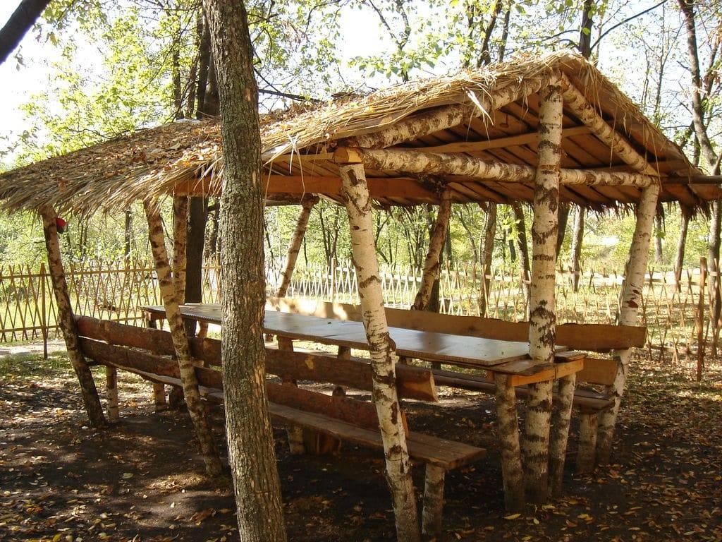 Беседка своими руками для дачи из подручных средств