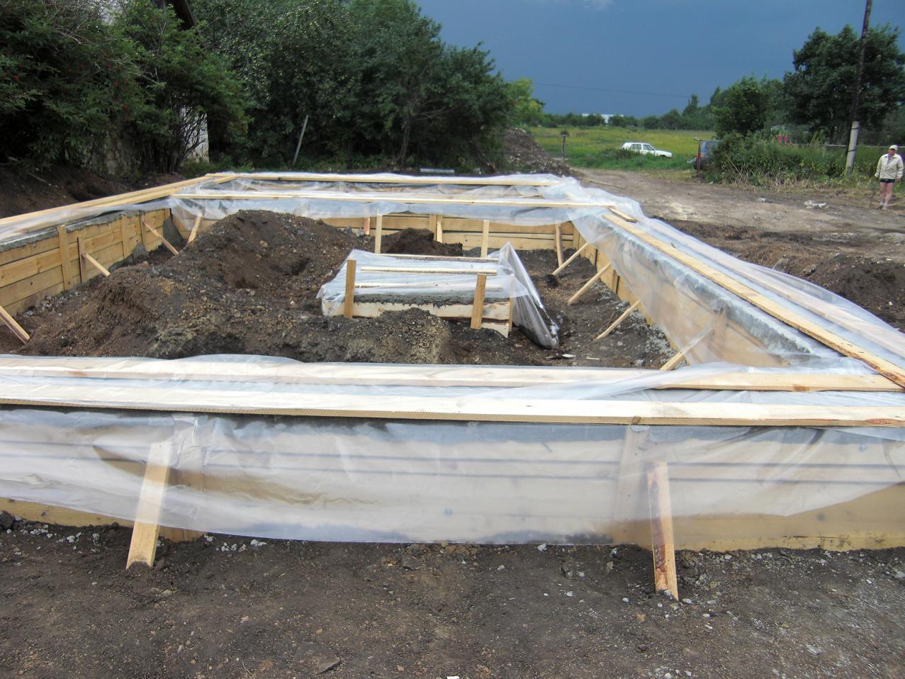 Как построить теплый зимний курятник на 20 кур