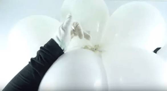 Как сделать елку из воздушных шаров своими руками