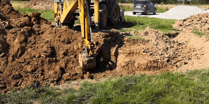 Как сделать искусственный пруд на даче для рыбы своими руками