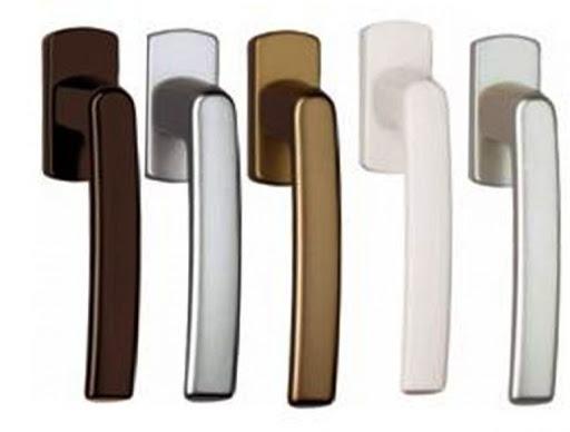 Как поменять ручку на пластиковой двери балкона