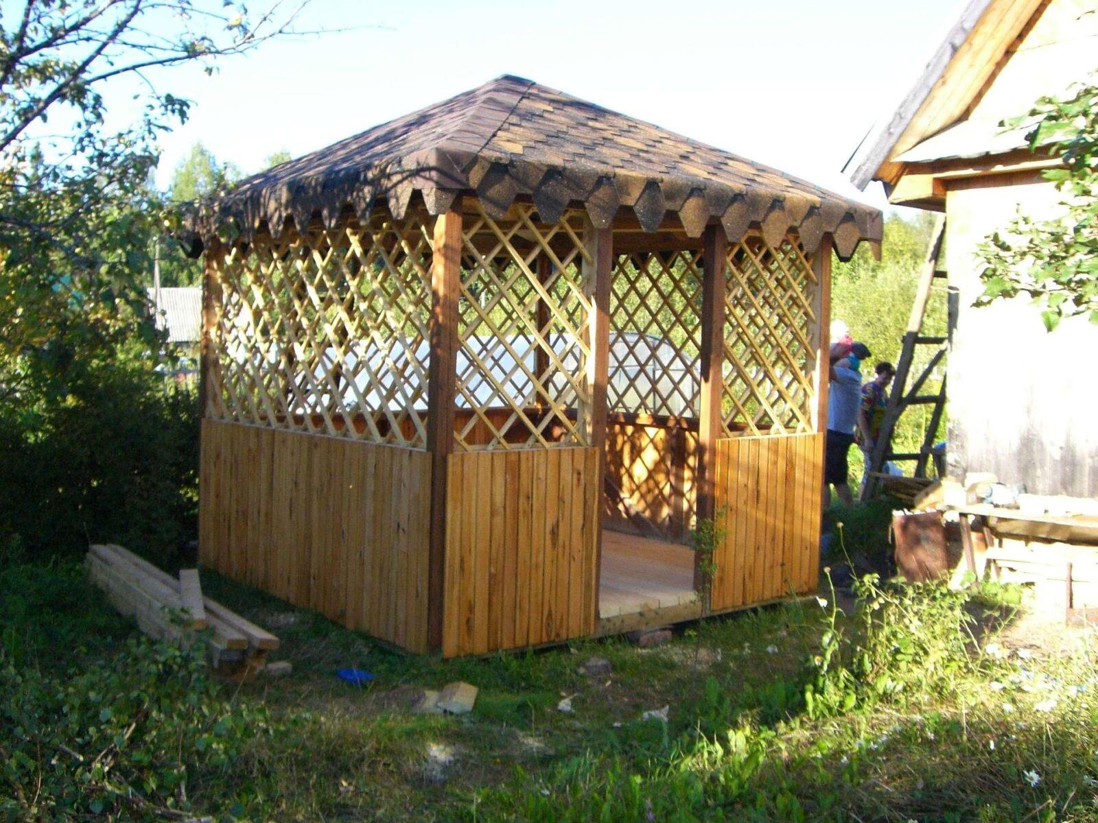 Беседка своими руками для дачи из подручных средств