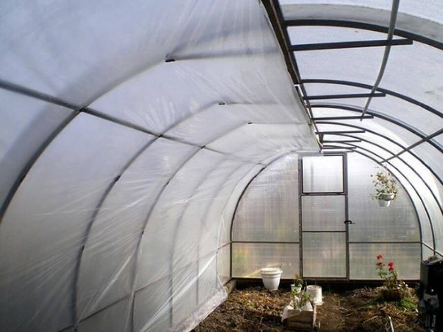 Обогрев теплицы свечкой и подсолнечным маслом своими руками: видео, отзывы