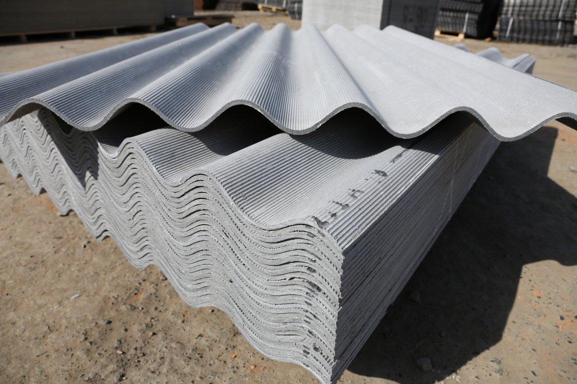 Как сделать забор из шифера своими руками на даче: волнистого, плоского, старого