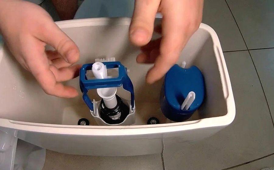 Как правильно поменять сливной бачок унитаза своими руками