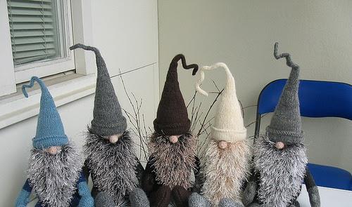 Рождественский гном: как сделать, сшить из фетра, крючком, спицами, фото