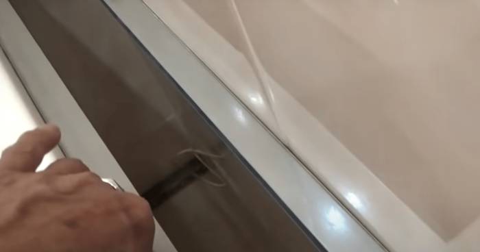 Из чего и как сделать полку в ванной комнате своими руками