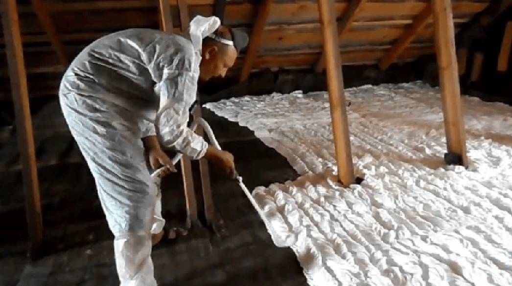 Утепление стен дома пеноизолом