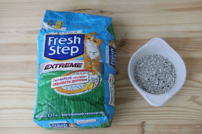 Чем лучше посыпать дорожки от льда во дворе