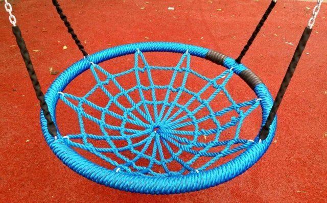 Как самому сделать качели-гнездо своими руками: круглые, из обруча и веревки, видео