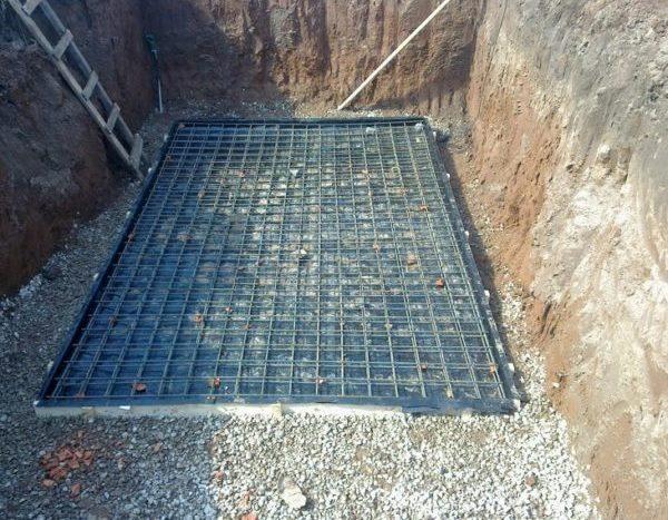 Погреб для хранения овощей и банок: как обустроить своими руками, фото