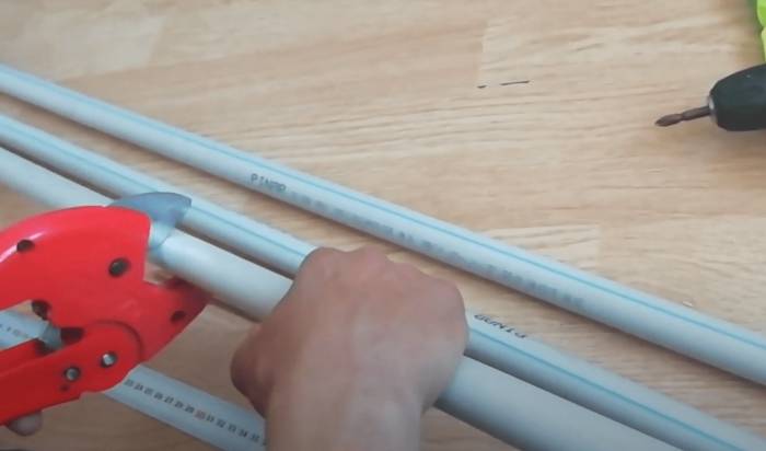 Как сделать футбольные ворота из пластиковых труб, дерева своими руками