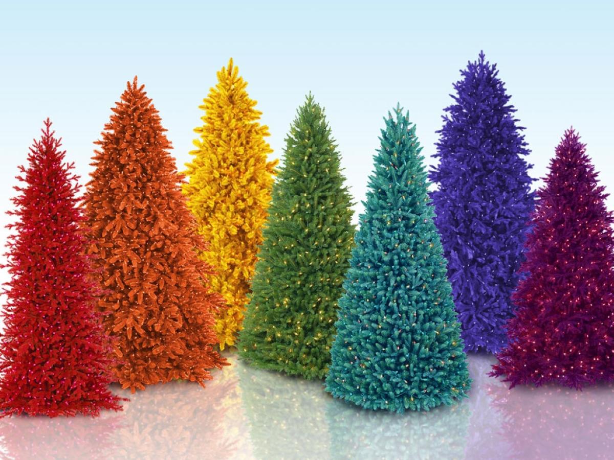 Какую искусственную елку лучше выбрать на Новый год