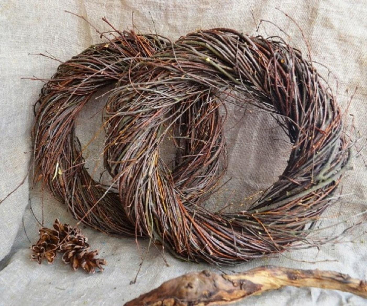 Рождественский венок из веток: как сделать своими руками, пошагово