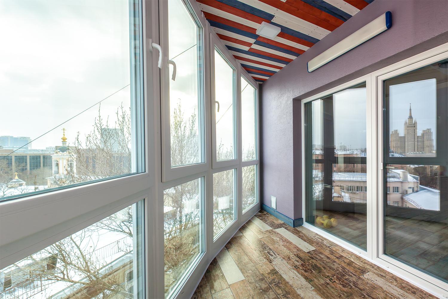 Стоит ли и как утеплить балкон (лоджию) с холодным остеклением