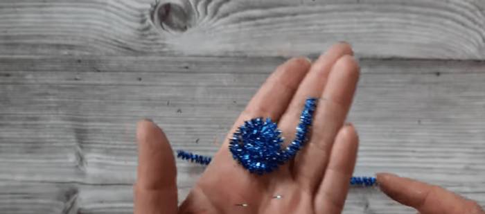 Как сделать елочку из синельной, обычной проволоки своими руками