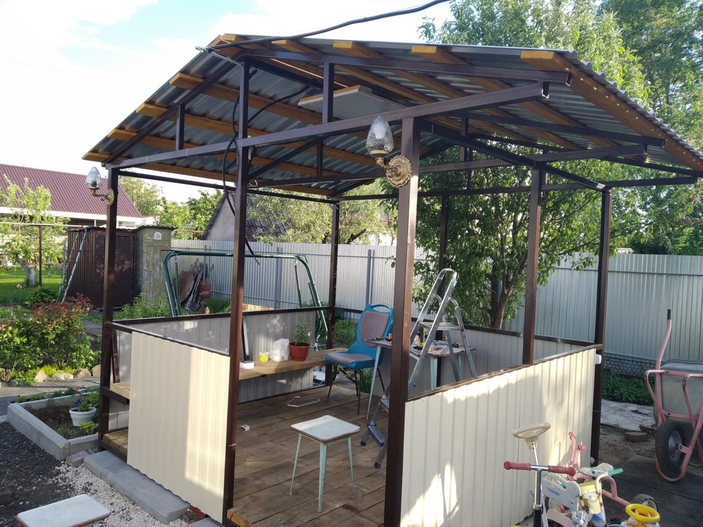 Беседка своими руками для дачи из подручных средств