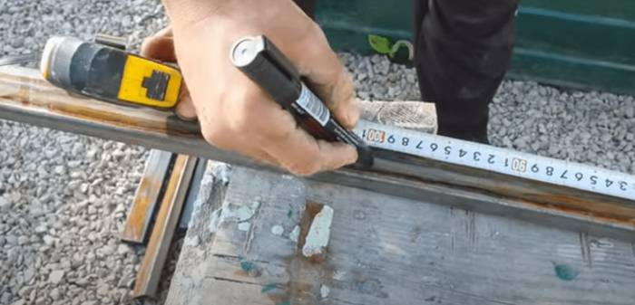 Как сделать садовые качели из профильной трубы своими руками