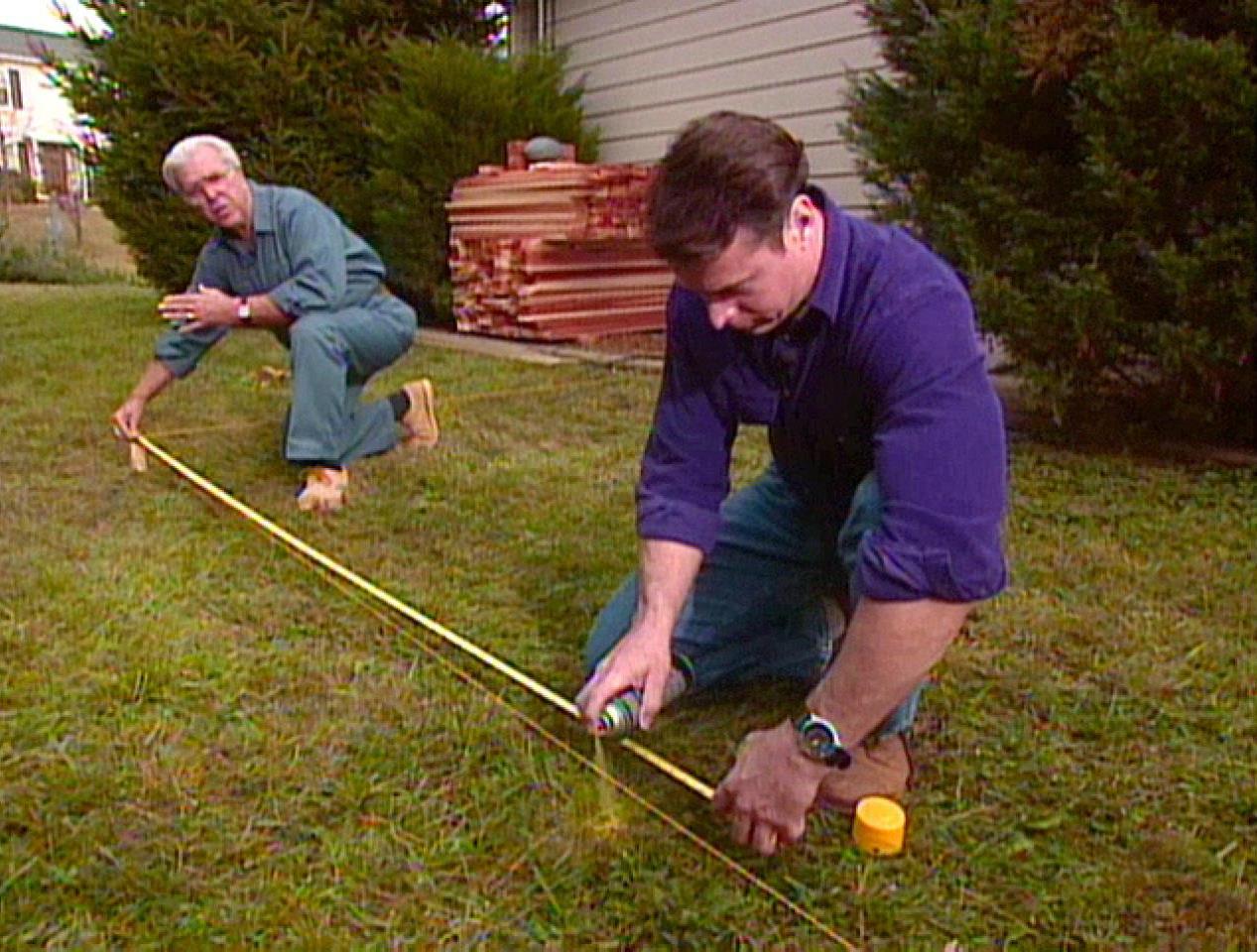 Как построить забор из горбыля своими руками: фото, варианты, декоративный