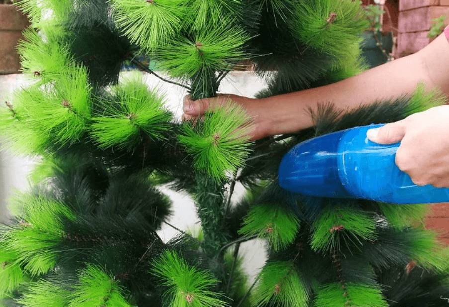 Как правильно расправить искусственную елку после хранения: литую, из ПВХ