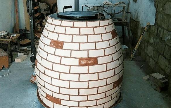 Тандыр из кирпича своими руками на даче: из шамотного, красного, как сделать, видео