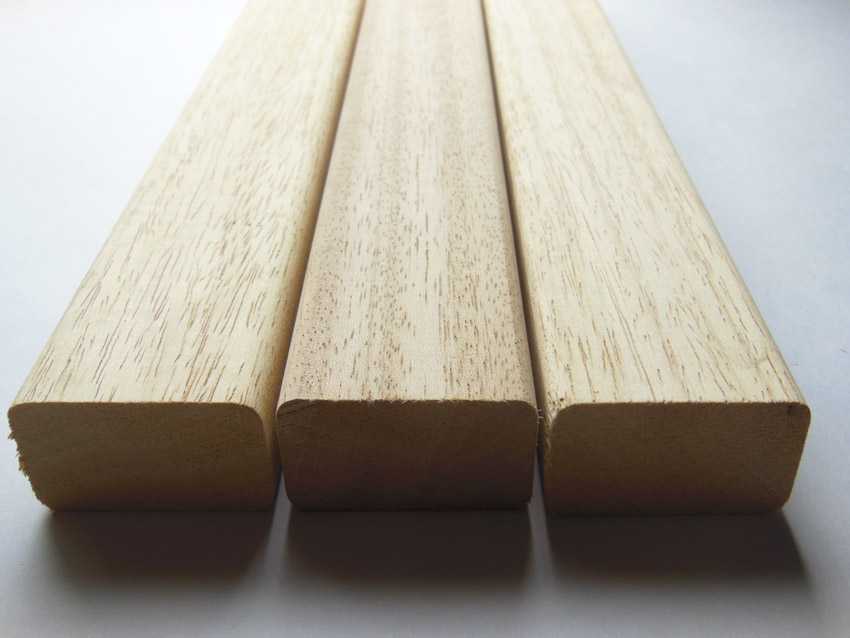 Деревянная вешалка в баню для одежды своими руками