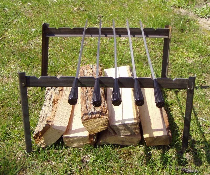 Как сделать подставку для шампуров из дерева, металла
