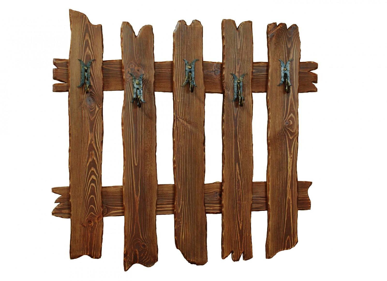 Деревянная вешалка в баню для одежды своими руками