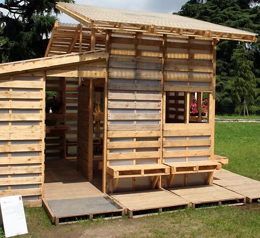 Беседка из паллетов и поддонов для дачи своими руками: пошагово, фото, чертежи