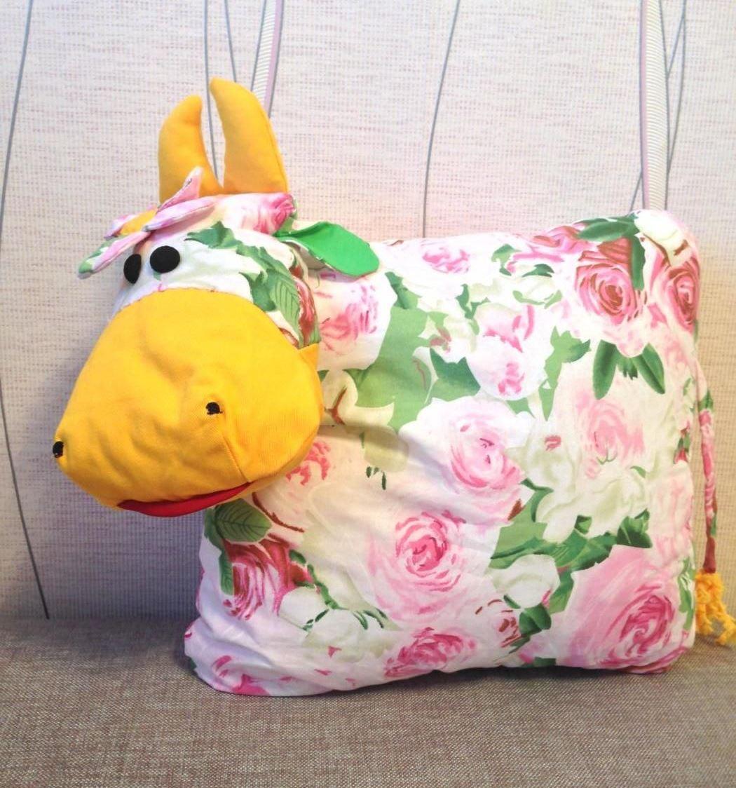 Подушка Бычок своими руками из ткани: выкройки, мастер-класс