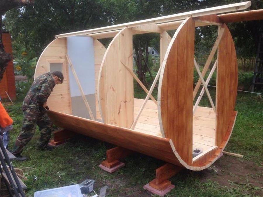 Как сделать баню-бочку своими руками