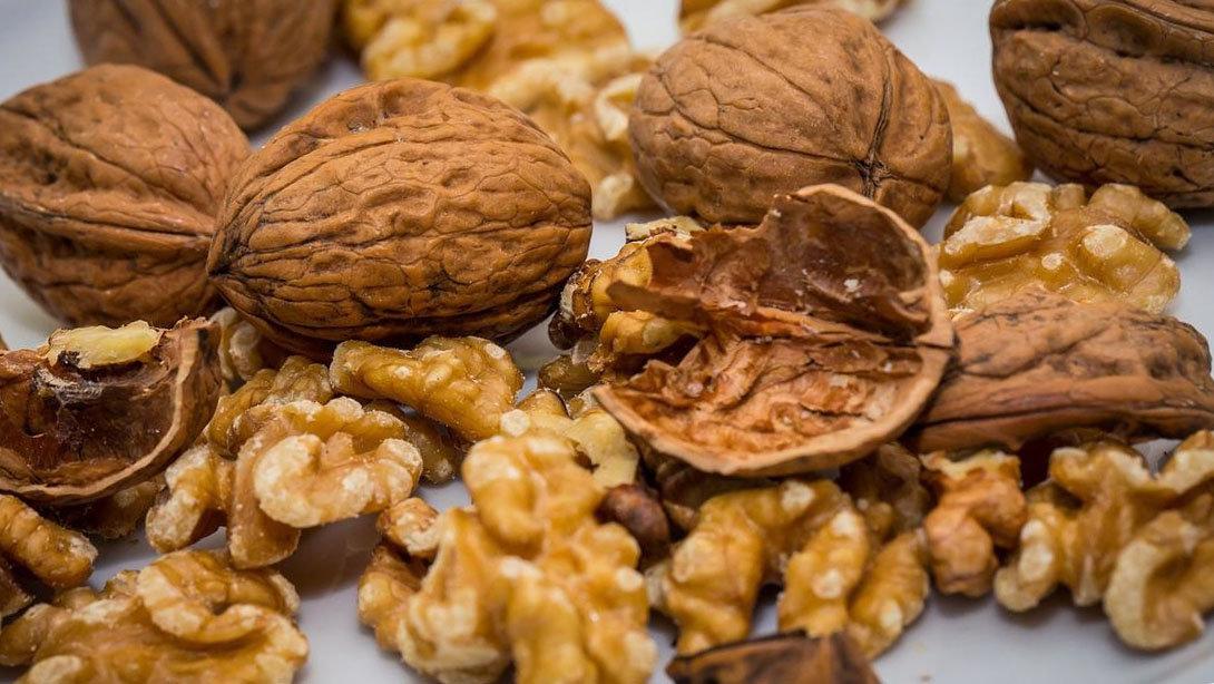 Как почистить дымоход от сажи и смолы своими руками