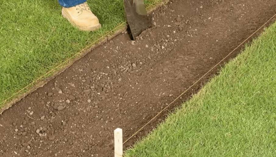 Как сделать дорожку из старого кирпича своими руками