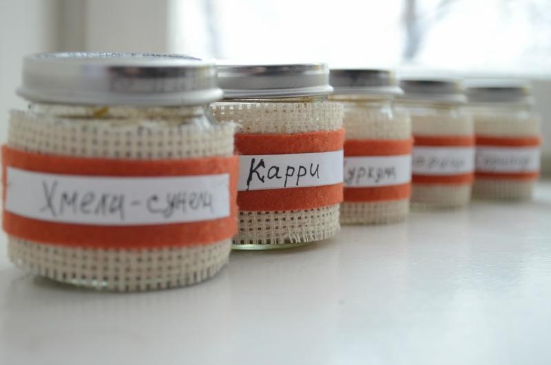 хранить специи на кухне