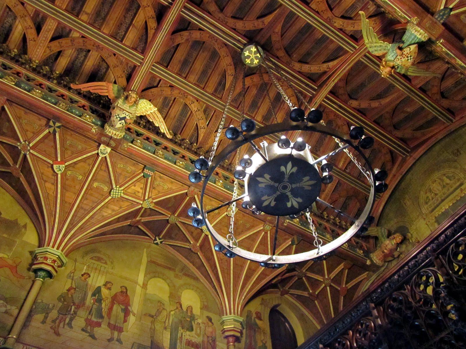 дома в готическом стиле