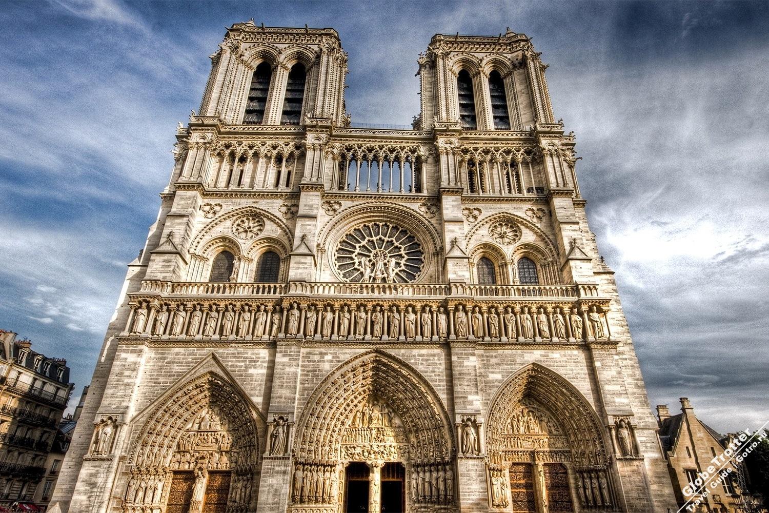 дома в готическом стиле