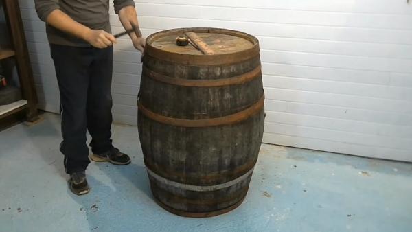 Клумбы из бочек своими руками: фото, как сделать из металлической, деревянной, пластиковой бочки