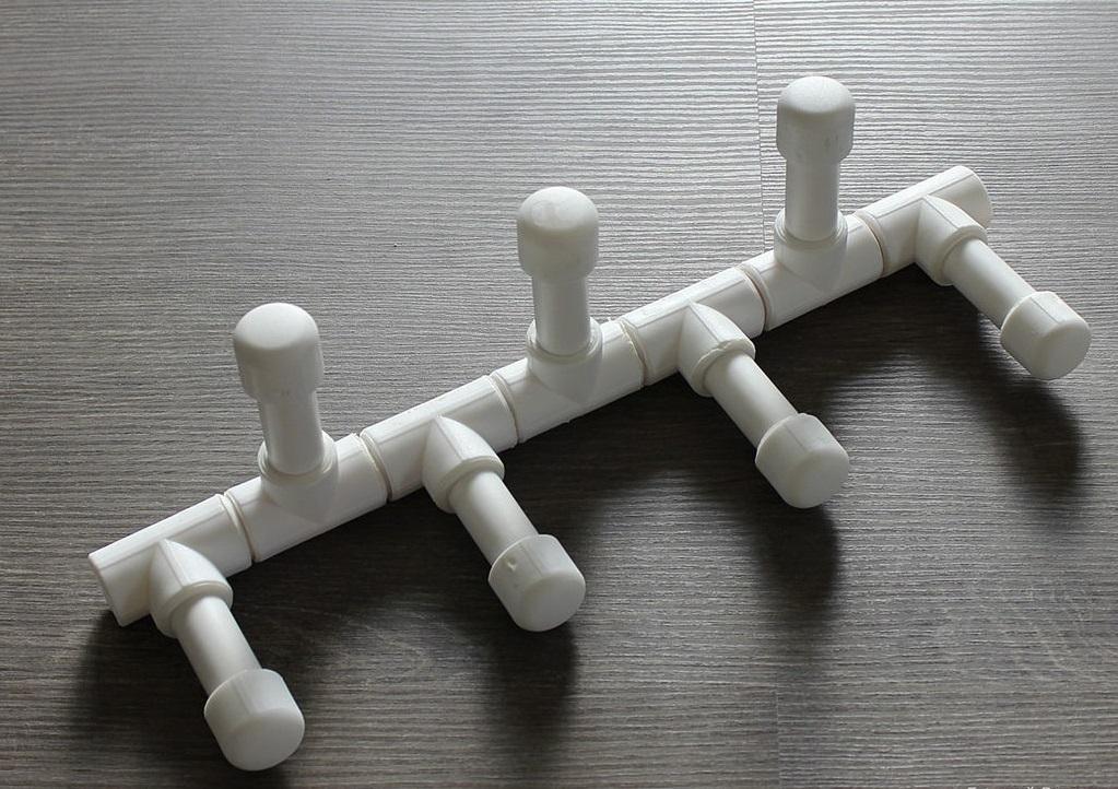 Вешалка из труб ПВХ своими руками: чертежи и фото