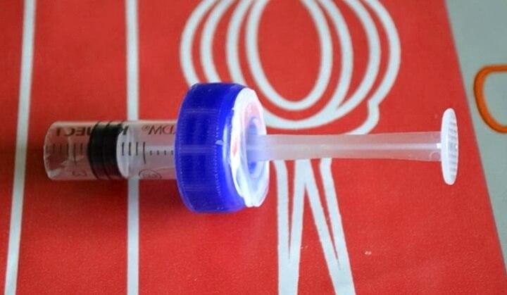 Как сделать умывальник из 5-литровой пластиковой бутылки своими руками