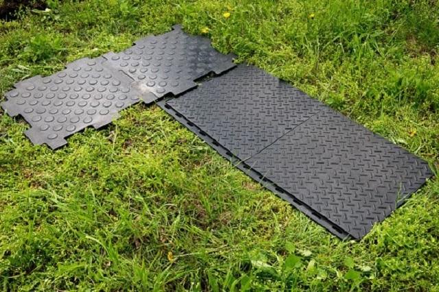 Из чего сделать дорожки между грядками в огороде: материалы и чем засыпать своими руками