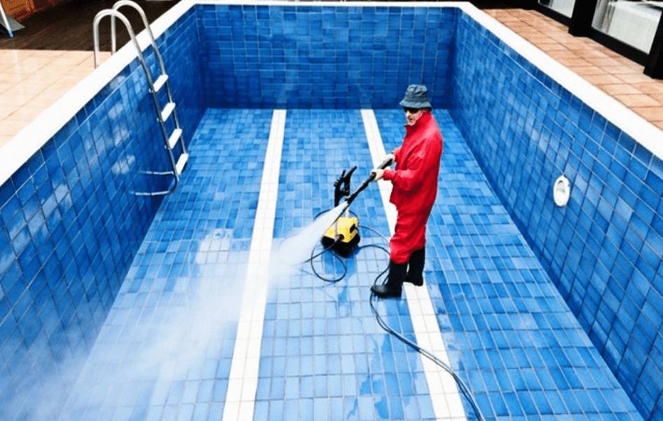 Можно ли лить белизну в бассейн и сколько нужно на куб воды