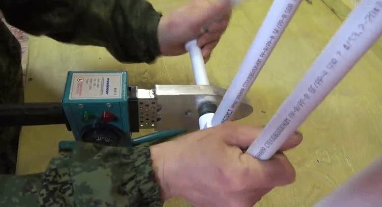 Стульчик из полипропиленовых труб своими руками