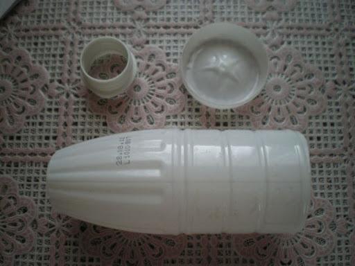 Лебедь из пластиковых бутылок: клумба, кашпо, для сада